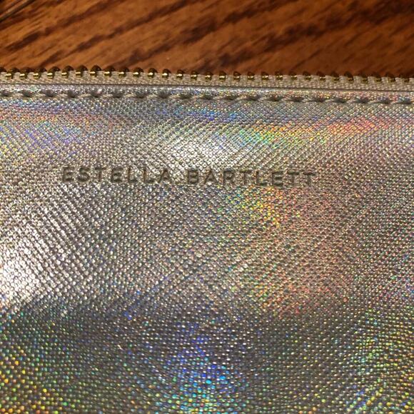 ESTELLA BARLETT Silver Metallic Clutch “Shine Bright” Size Medium NWT - Picture 4 of 5